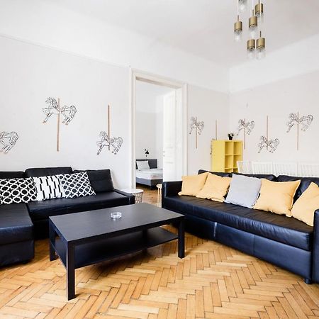 Downtown Circus Apartment Budapest Exterior foto