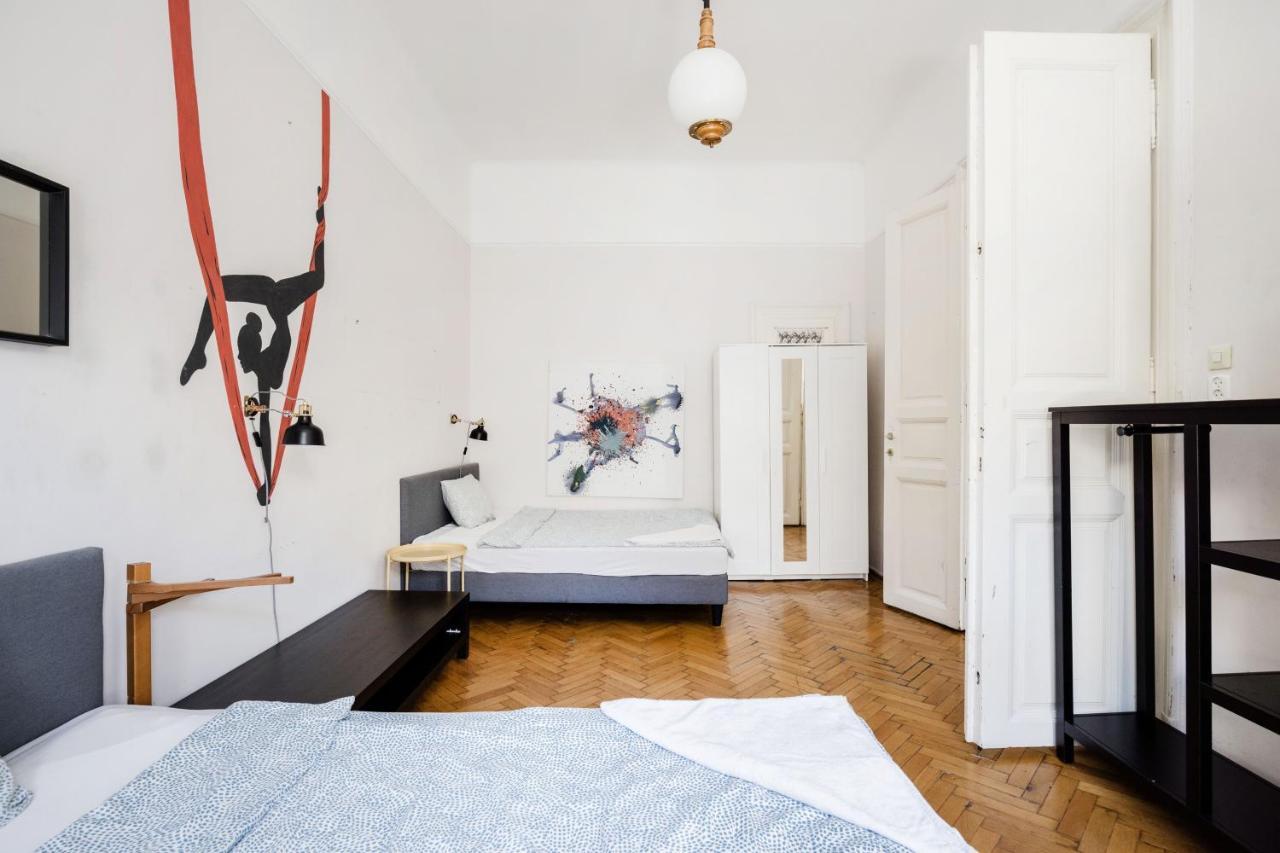 Downtown Circus Apartment Budapest Exterior foto