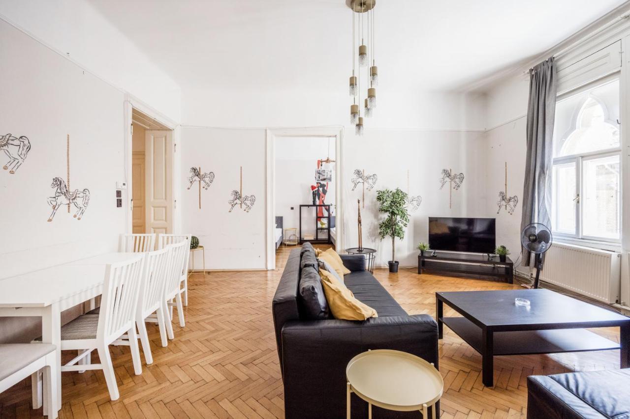 Downtown Circus Apartment Budapest Exterior foto