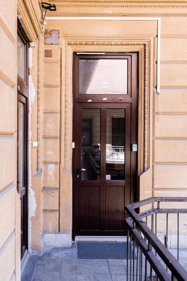 Downtown Circus Apartment Budapest Exterior foto