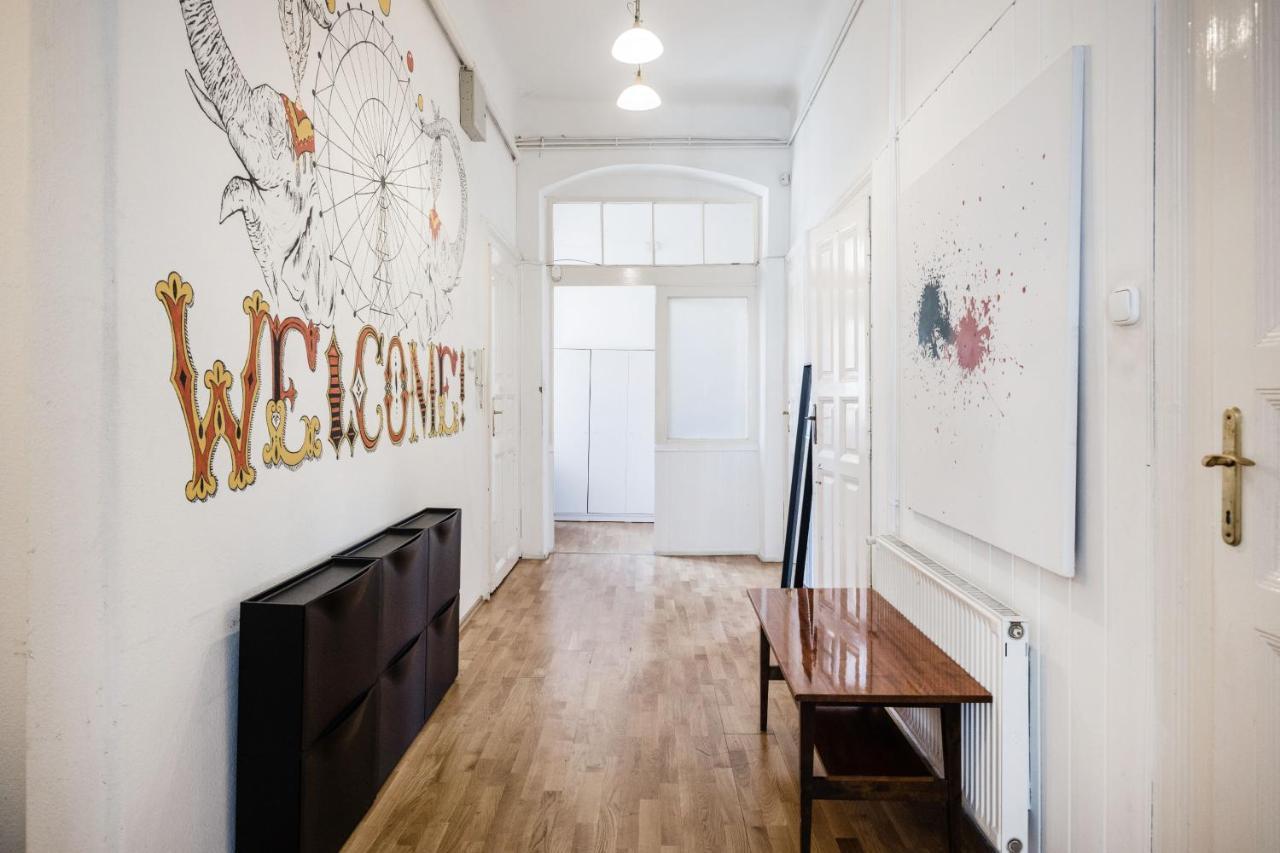 Downtown Circus Apartment Budapest Exterior foto